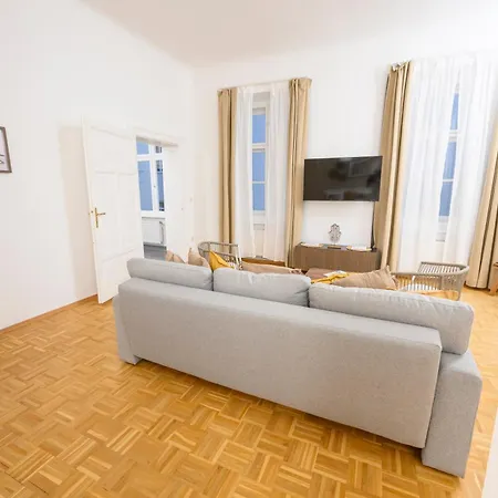 Spacious In For 6 People Apartment Graz