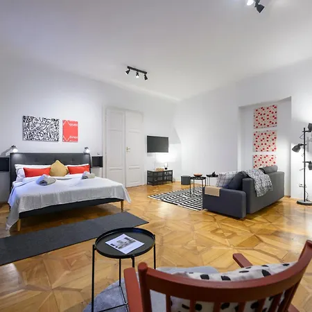 شقة Spacious In For 6 People غراتس