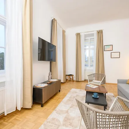 Spacious In For 6 People Apartment Graz