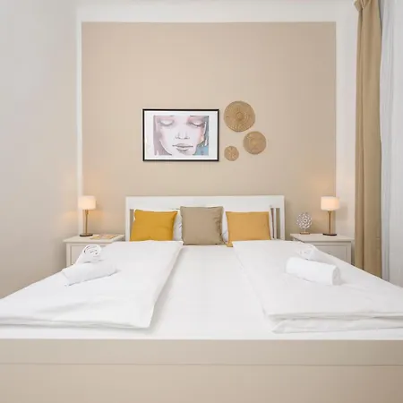 Spacious In For 6 People Appartement *
