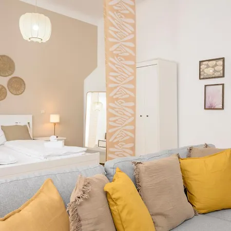 Spacious In For 6 People * Graz