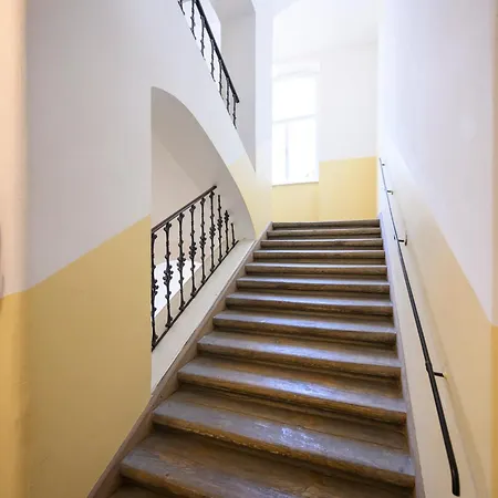 Spacious In For 6 People Apartment