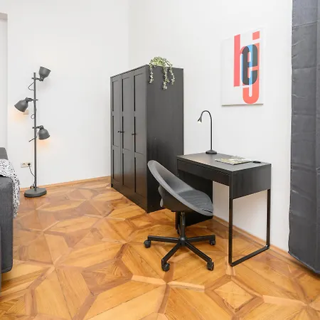 Apartment Spacious In For 6 People