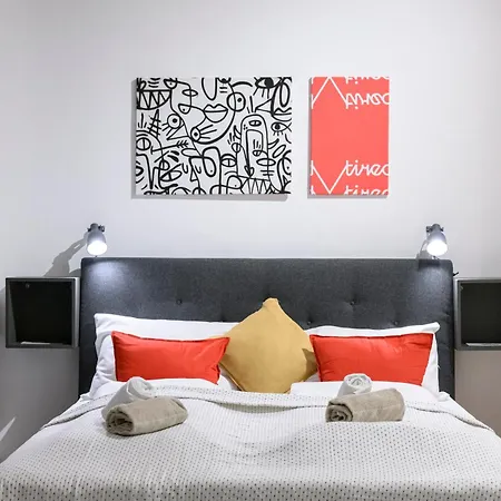 Apartment Spacious In For 6 People