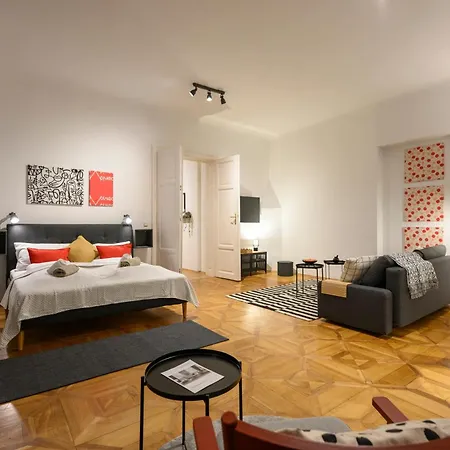 Spacious In For 6 People Appartement Graz