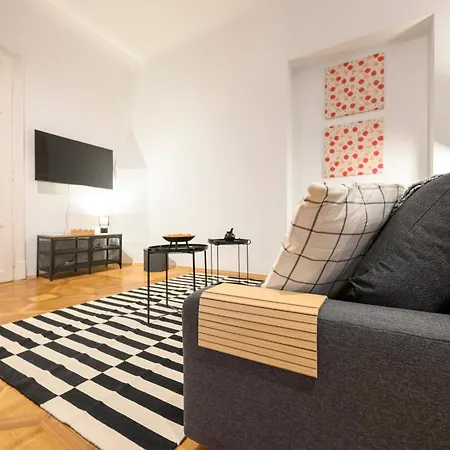 Spacious In For 6 People * Graz