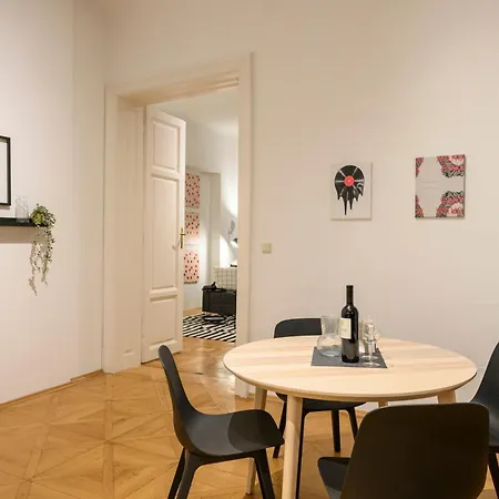 Appartement Spacious In For 6 People *