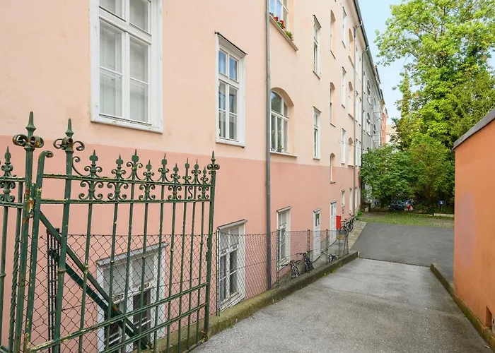 Spacious In For 6 People Apartament *