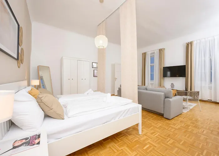 Apartament Spacious In For 6 People *