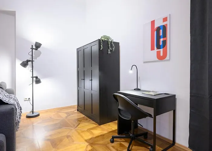 Spacious In For 6 People 그라츠