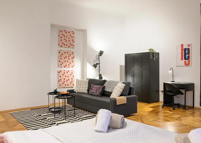 Spacious In For 6 People Apartament