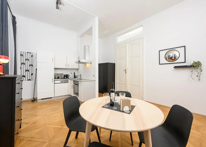 Spacious In For 6 People Apartament *